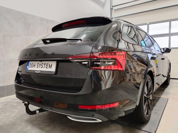 SKODA Superb III Kombi 2015- montaż haka holowniczego i wiązki elektrycznej Słupsk