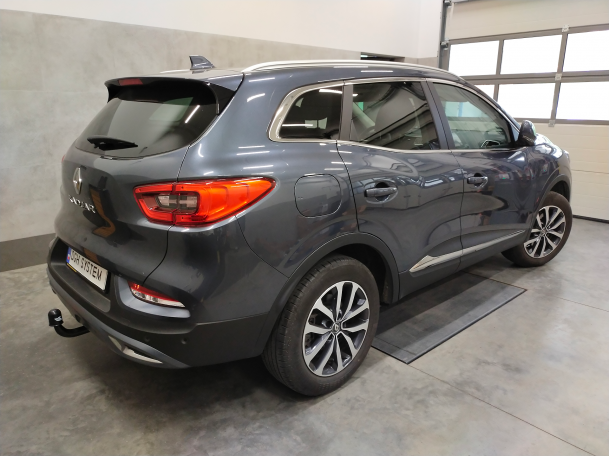 Renault Kadjar 2018-2022 - montaż haka holowniczego i wiązki elektrycznej