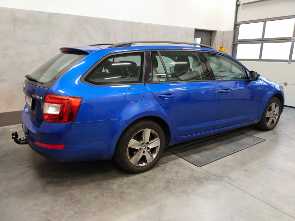 Skoda Octavia III Kombi 2013-2020 - montaż haka holowniczego i wiązki elektrycznej