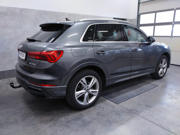 Audi Q3 F3B od 2018 - montaż haka holowniczego i wiązki elektrycznej