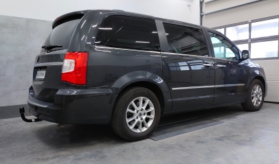 Lancia Voyager - montaż haka holowniczego i wiązki elektrycznej Słupsk woj. Pomorskie