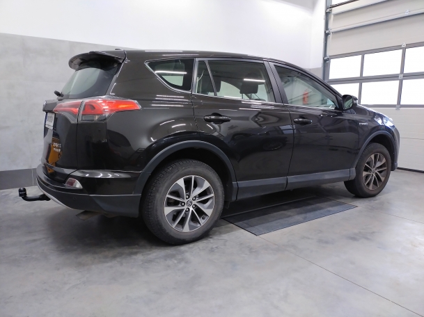 Toyota RAV4 2016-2018 - montaż haka holowniczego i wiązki elektrycznej Słupsk/Kobylnica