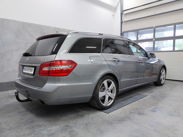 Mercedes-Benz S 212 Kombi E-Klasa - montaż haka holowniczego i wiązki elektrycznej Słupsk woj. Pomorskie