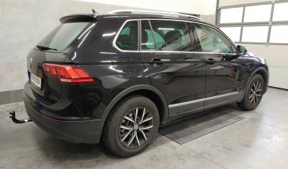 Volkswagen Tiguan AD1 II od 05.2016 - montaż haka holowniczego i wiązki elektrycznej