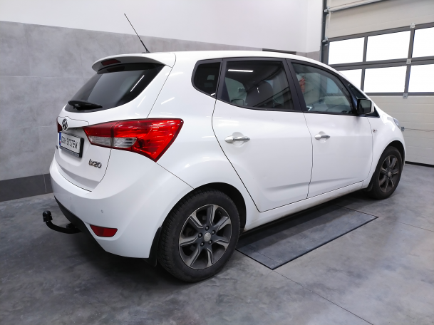 Hyundai ix20 JC od 06.2015 - montaż haka holowniczego i wiązki elektrycznej