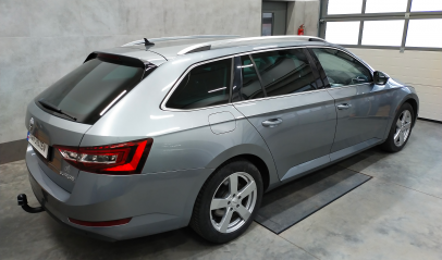 Skoda Superb III Kombi od 03.2015 - montaż haka holowniczego i wiązki elektrycznej (woj. Pomorskie)