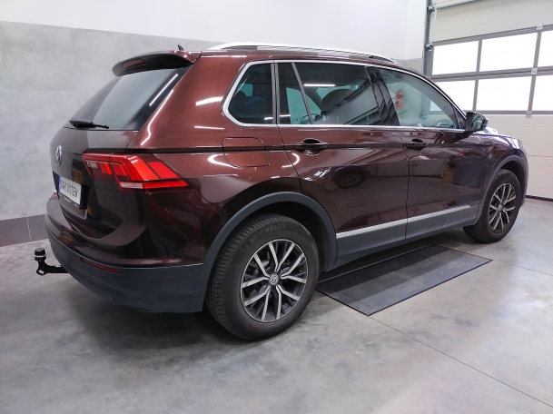 Volkswagen Tiguan II od 2016 - montaż haka holowniczego i wiązki elektrycznej Słupsk / Kobylnica