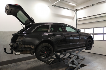 Audi A6 C7 4G Avant 2011-2018 - montaż haka holowniczego i wiązki elektrycznej