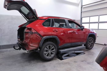Toyota RAV4 V 5 drz. od 12.2018 - montaż haka holowniczego i wiązki elektrycznej Słupsk / Kobylnica