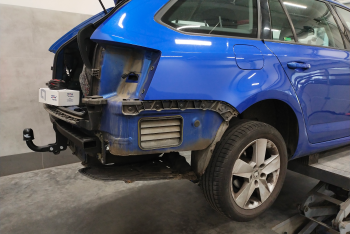 Skoda Octavia III Kombi 2013-2020 - montaż haka holowniczego i wiązki elektrycznej