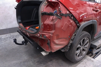 Toyota RAV4 V 5 drz. od 12.2018 - montaż haka holowniczego i wiązki elektrycznej Słupsk / Kobylnica