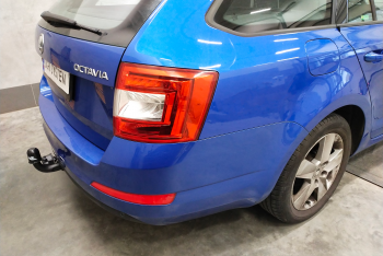 Skoda Octavia III Kombi 2013-2020 - montaż haka holowniczego i wiązki elektrycznej