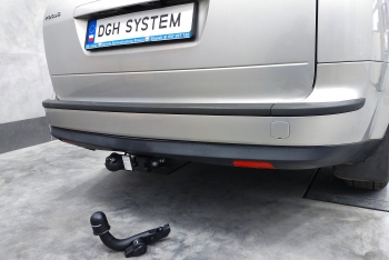 Ford Focus II Kombi 2005-2008 - montaż haka holowniczego i wiązki elektrycznej