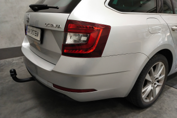 Skoda Octavia III Kombi 2013-2020 - montaż haka holowniczego i wiązki elektrycznej