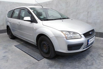 Ford Focus II Kombi 2005-2008 - montaż haka holowniczego i wiązki elektrycznej