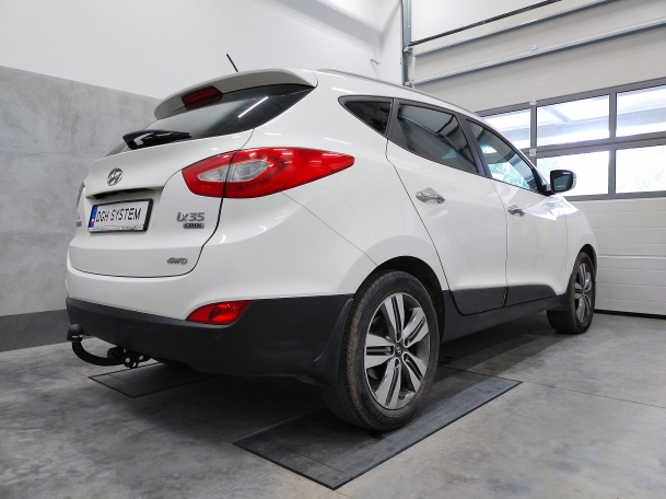 Hyundai ix35 2010-2015 - montaż haka, wiązki, bagażnika dachowego oraz boxa