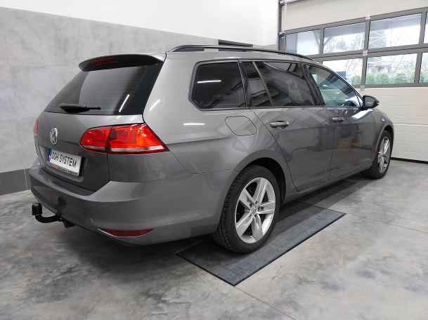 VW Golf VII Variant od 2013 - montaż haka holowniczego i wiązki elektrycznej