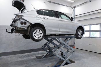 Fiat Tipo Sedan od 2016 - montaż haka holowniczego i wiązki elektrycznej