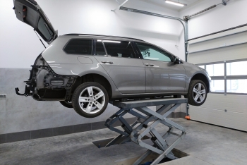 VW Golf VII Variant od 2013 - montaż haka holowniczego i wiązki elektrycznej